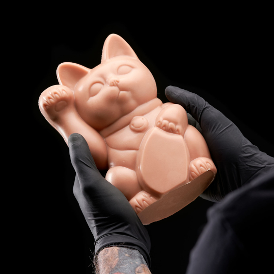 A Pound of Flesh Tatuável Lucky Cat